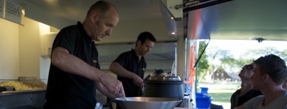 Mobiel frietkot in Oost-vlaanderen bij Snack on site huren